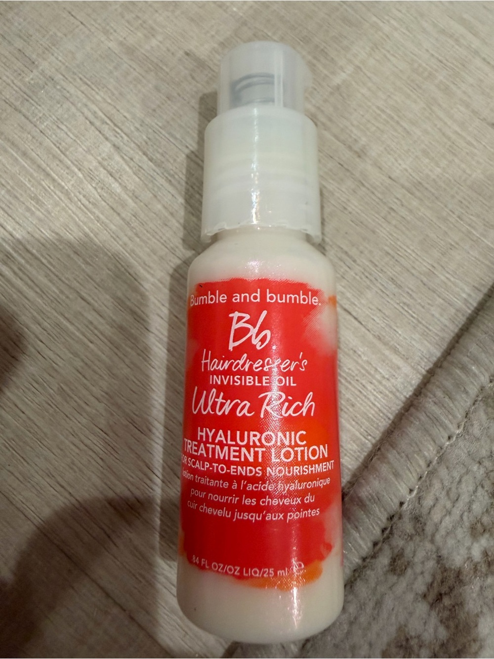 Bumble and bumble Ultra Rich Hyaluronic Treatment - White & Red Bottle